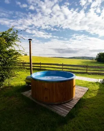 مكان تخييم Glamping Mini-domek Na Paloucku